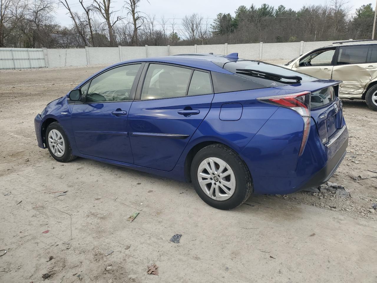 2016 TOYOTA PRIUS - Фото 2