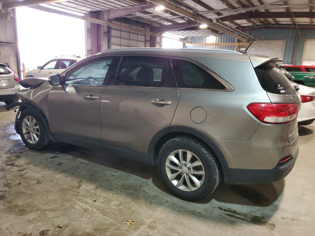 2017 KIA SORENTO LX - Фото 2