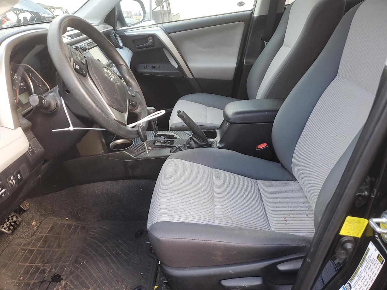 2015 TOYOTA RAV4 LE - Фото 7