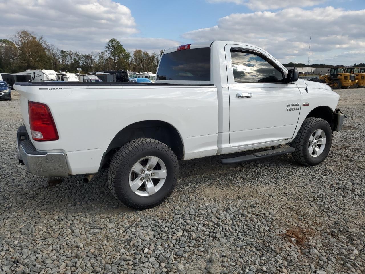 2014 RAM 1500 ST - Фото 3