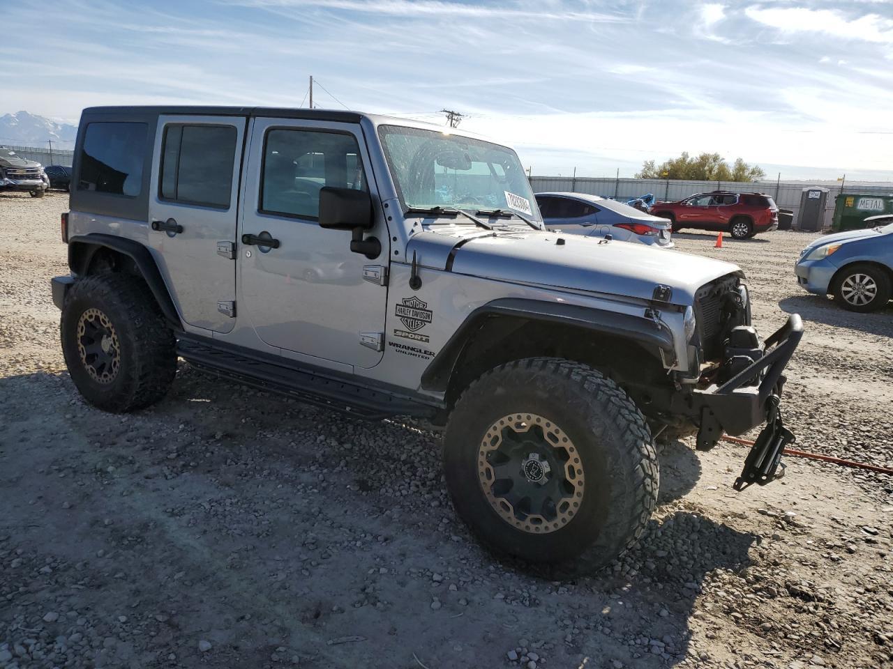2015 JEEP WRANGLER U - Image 4