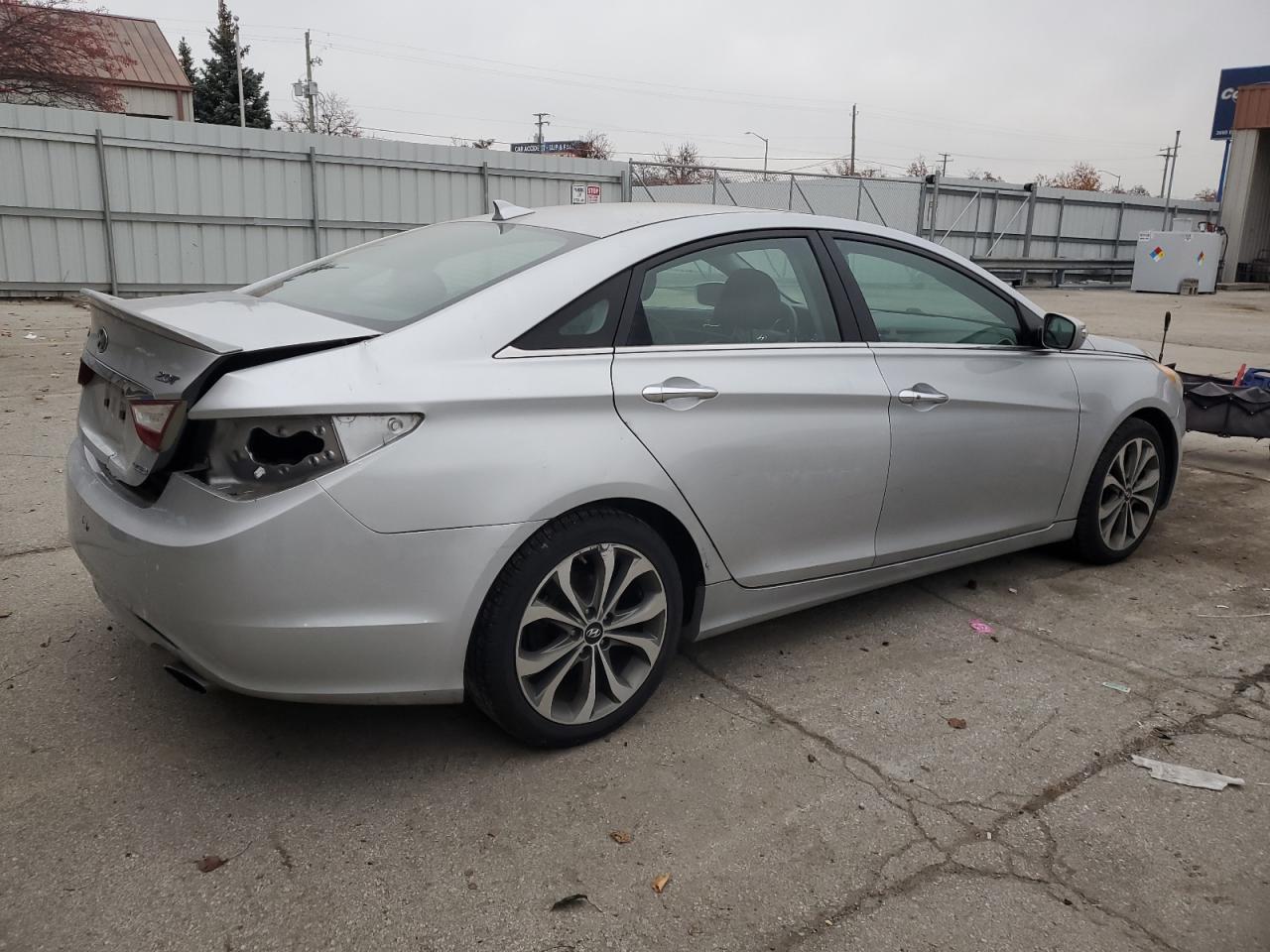 2013 HYUNDAI SONATA SE - Фото 3