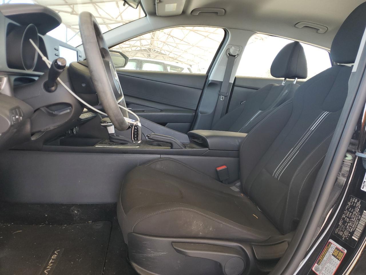 2023 HYUNDAI ELANTRA SE - Фото 7