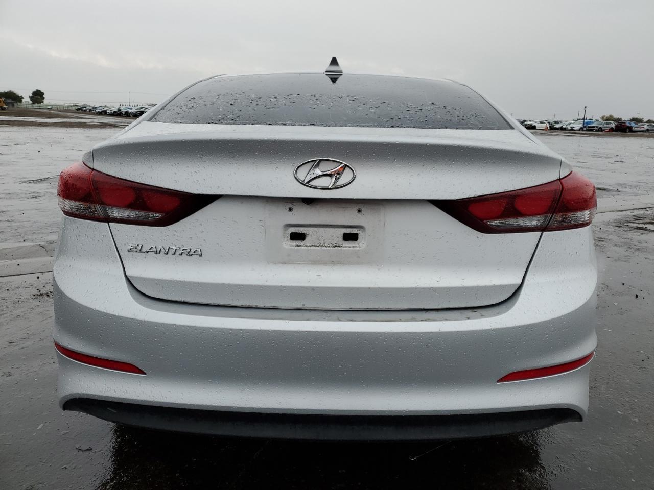 2017 HYUNDAI ELANTRA SE - Фото 6