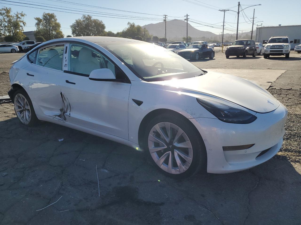 2022 TESLA MODEL 3 - Image 4