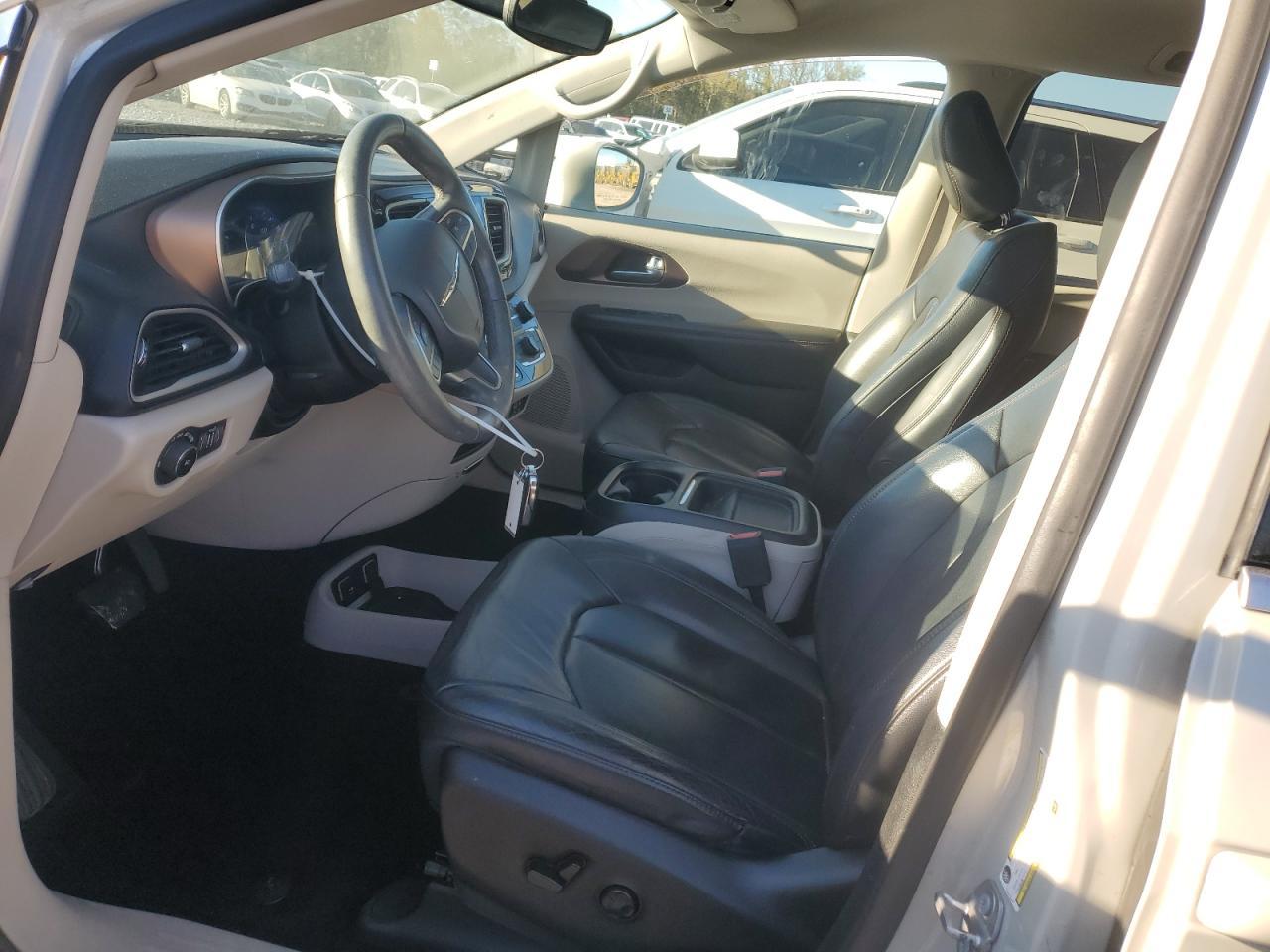 2017 CHRYSLER PACIFICA T - Image 7