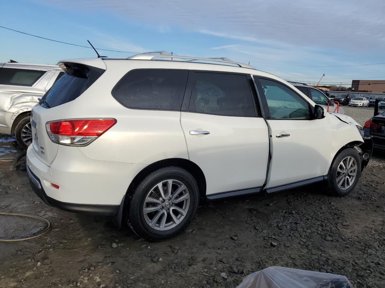 2013 NISSAN PATHFINDER - Фото 3