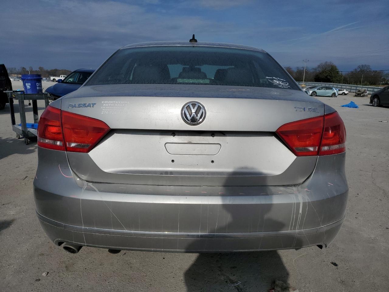 2013 VOLKSWAGEN PASSAT SEL - Image 6