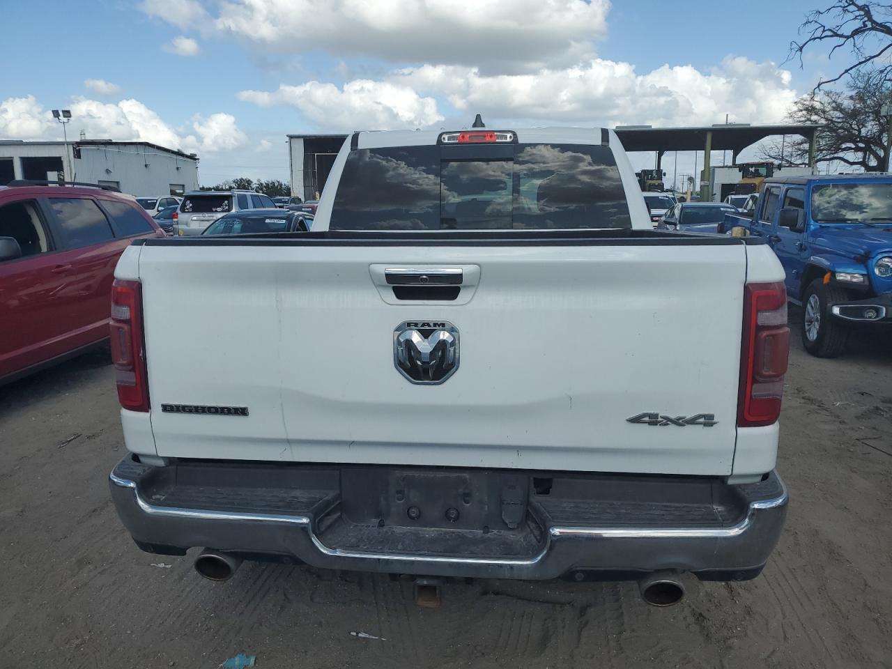 2019 RAM 1500 BIG H - Фото 6