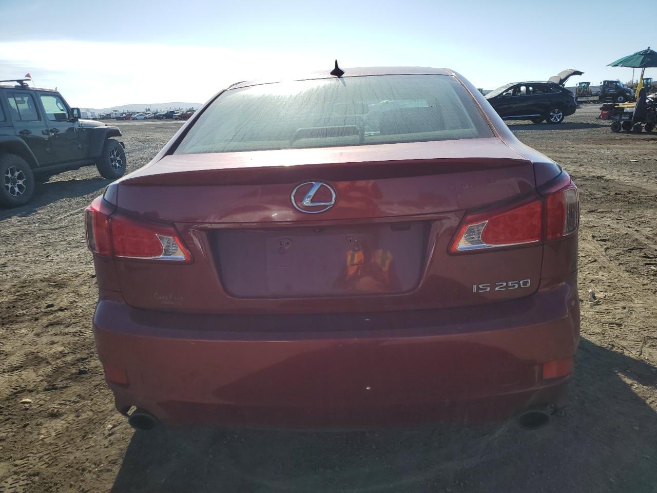 2011 LEXUS IS 250 - Фото 6