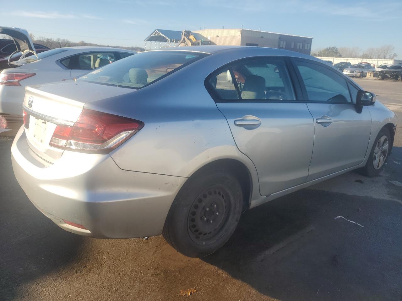 2015 HONDA CIVIC LX - Image 3