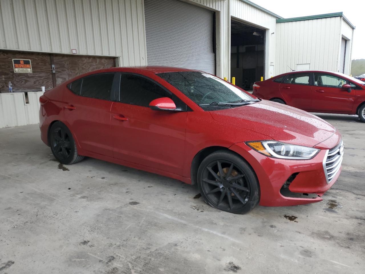 2017 HYUNDAI ELANTRA SE - Image 4