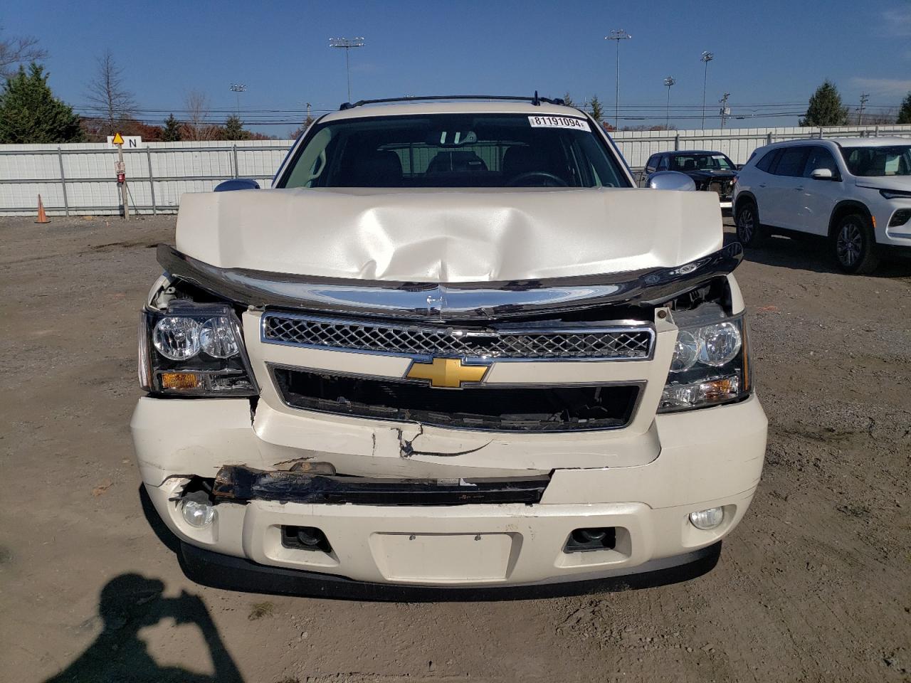 2012 CHEVROLET AVALANCHE - Image 5