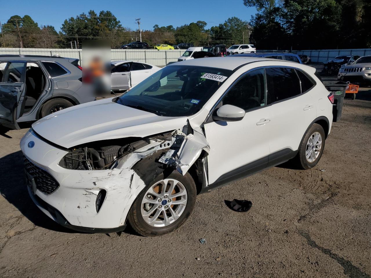 2020 FORD ESCAPE SE