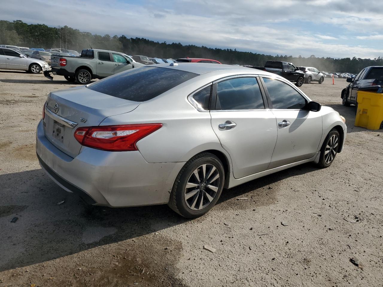 2017 NISSAN ALTIMA 2.5 - Image 3