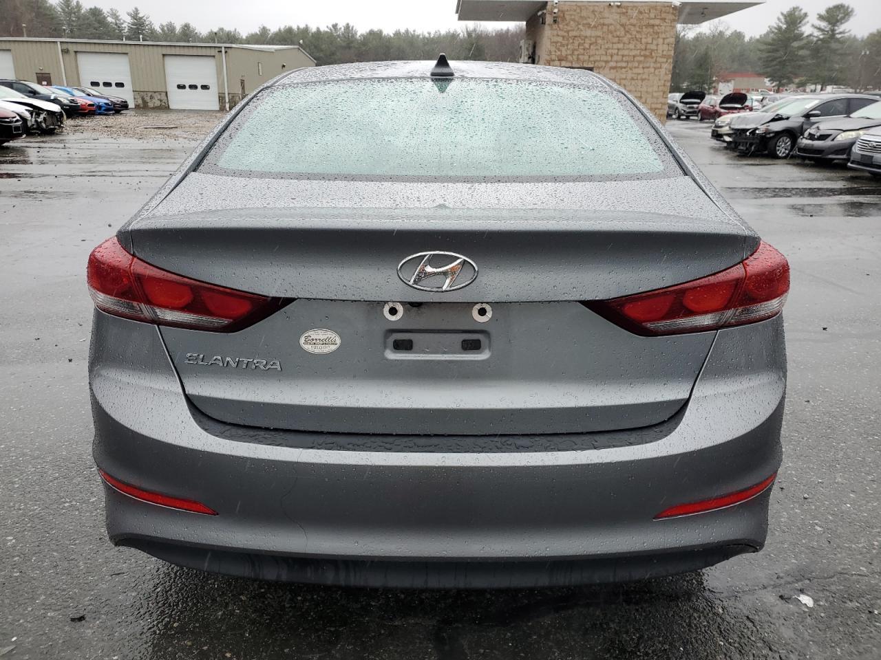 2018 HYUNDAI ELANTRA SE - Фото 6