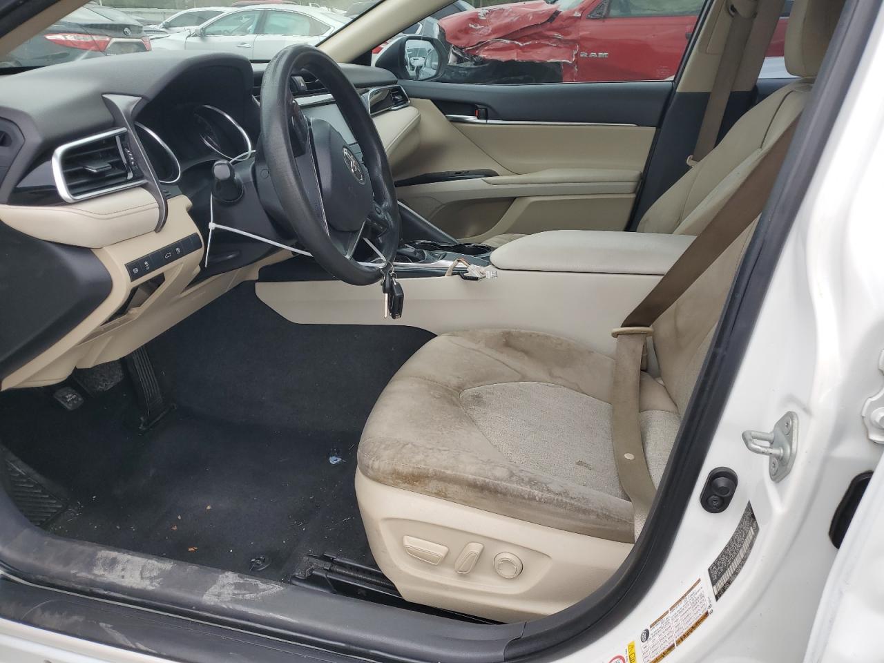 2018 TOYOTA CAMRY L - Фото 7