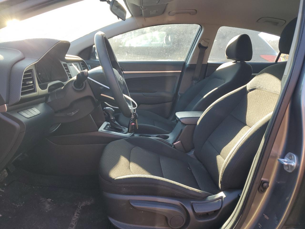 2019 HYUNDAI ELANTRA SE - Фото 7