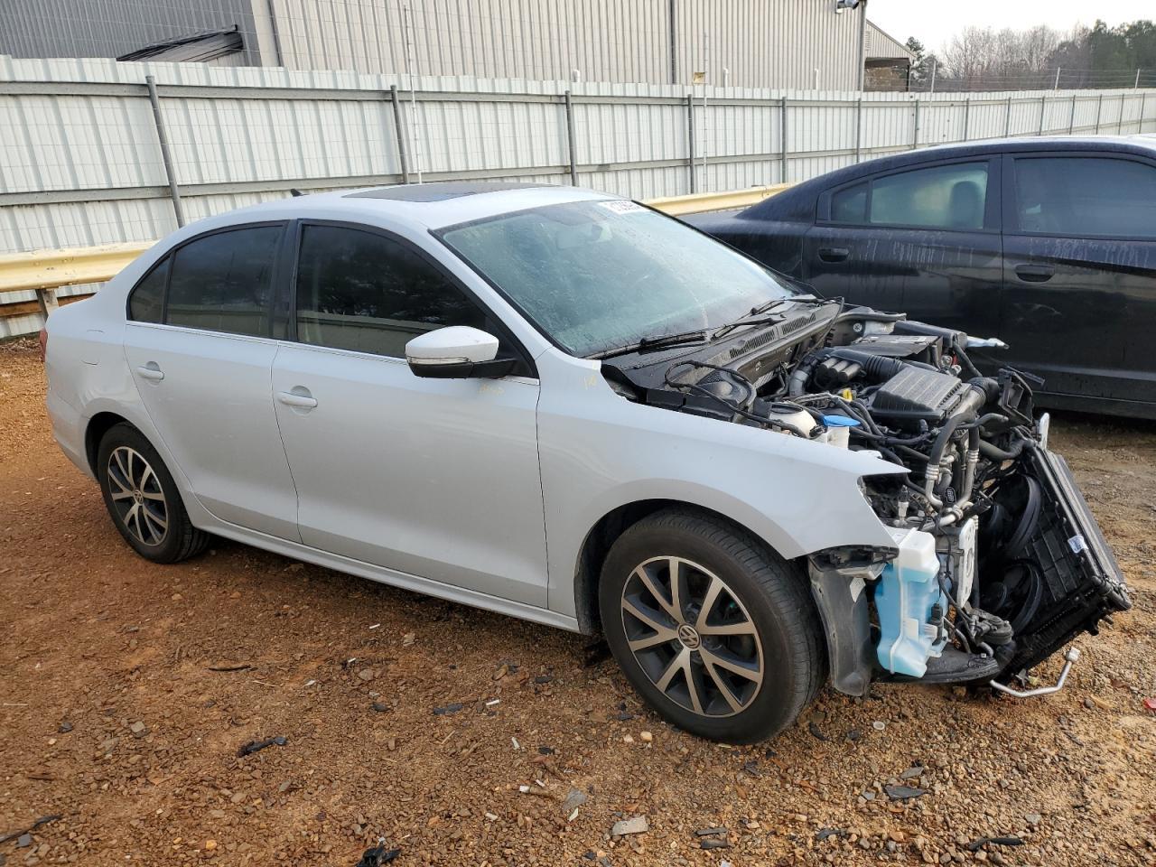 2017 VOLKSWAGEN JETTA SE - Фото 4