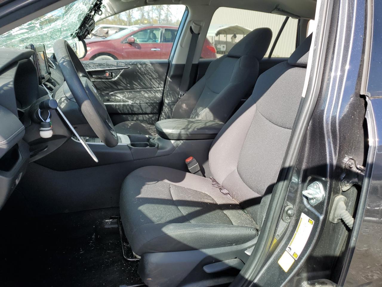 2021 TOYOTA RAV4 LE - Image 7