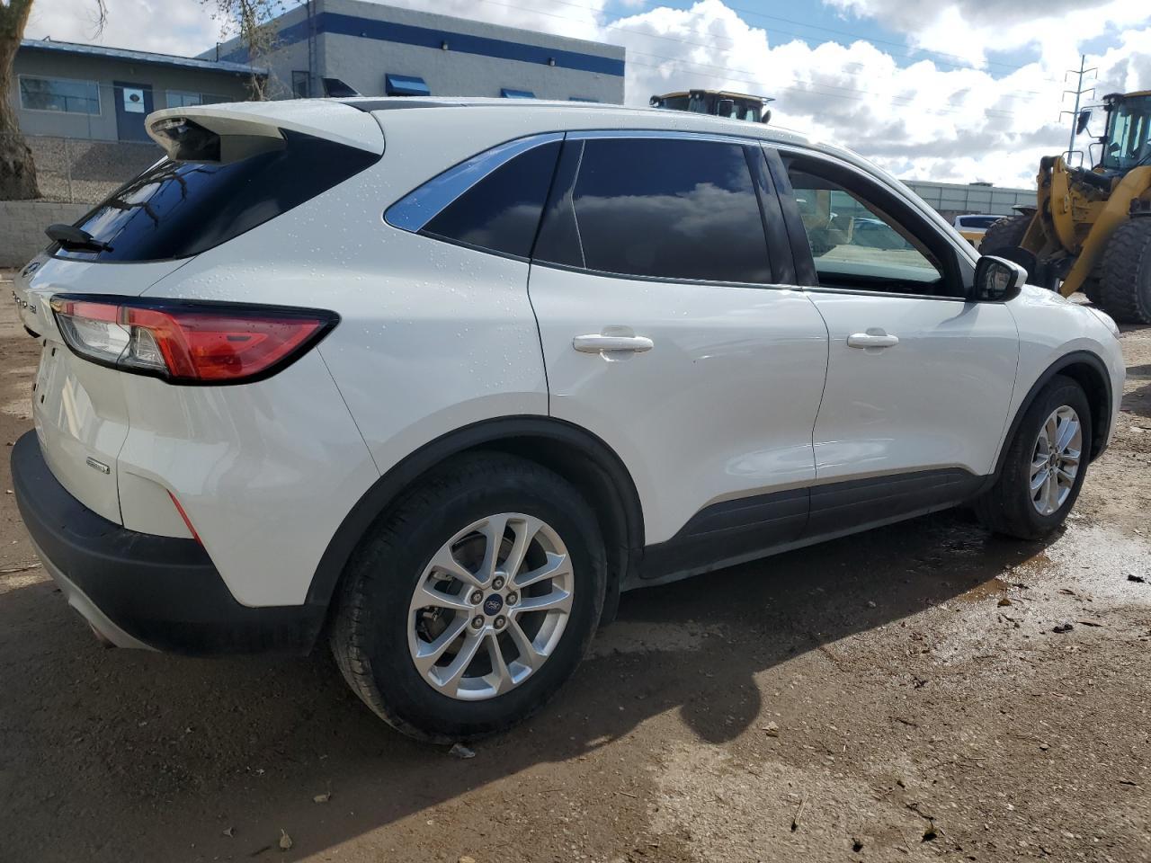 2020 FORD ESCAPE SE - Image 3