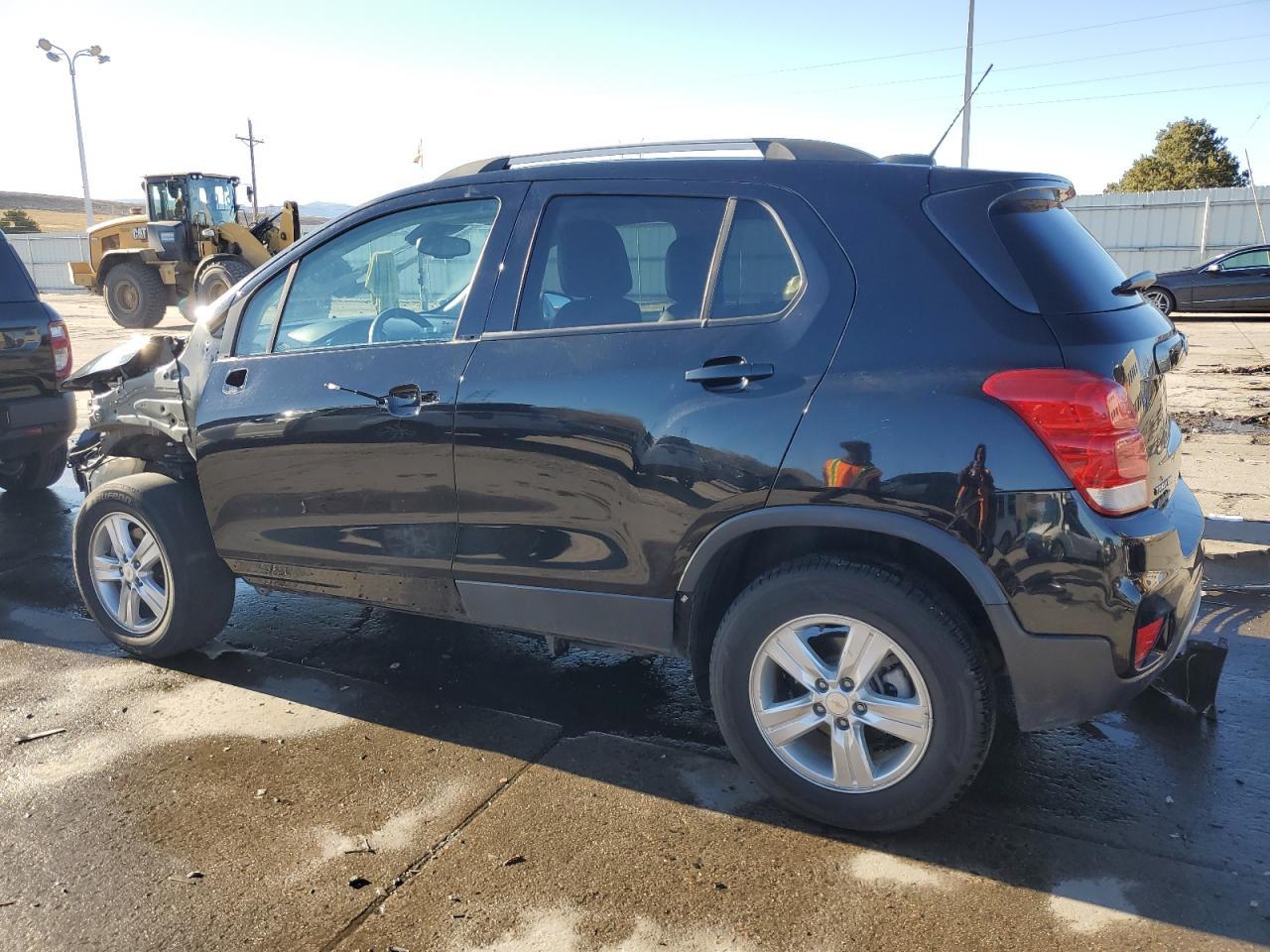 2021 CHEVROLET TRAX 1LT - Фото 2