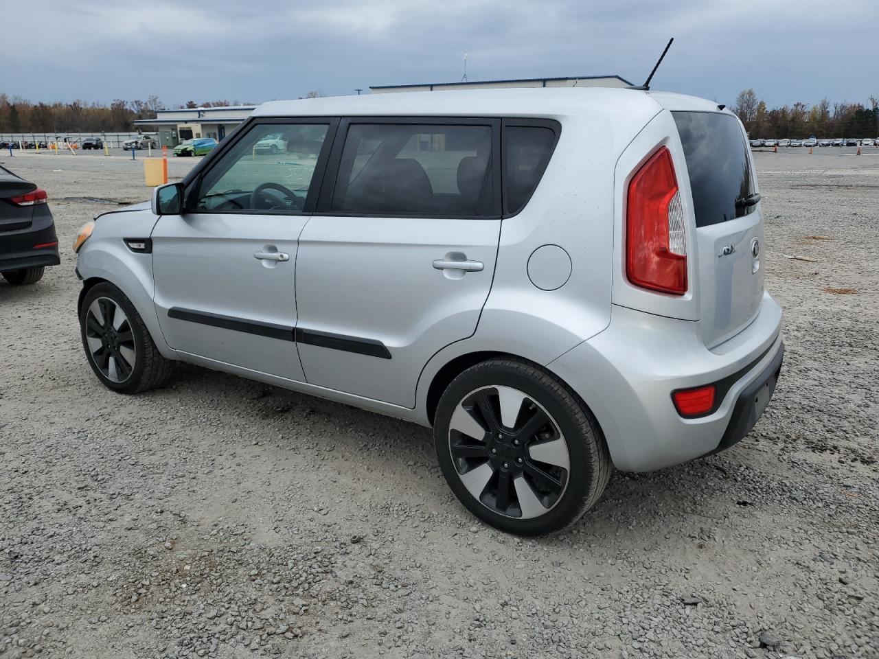 2013 KIA SOUL - Image 2