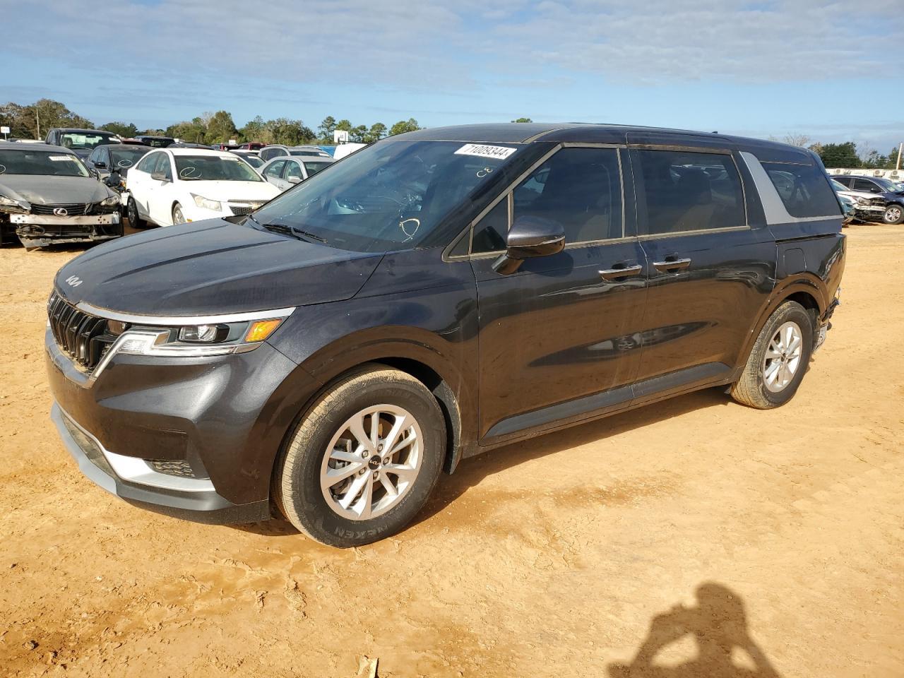 2024 KIA CARNIVAL L