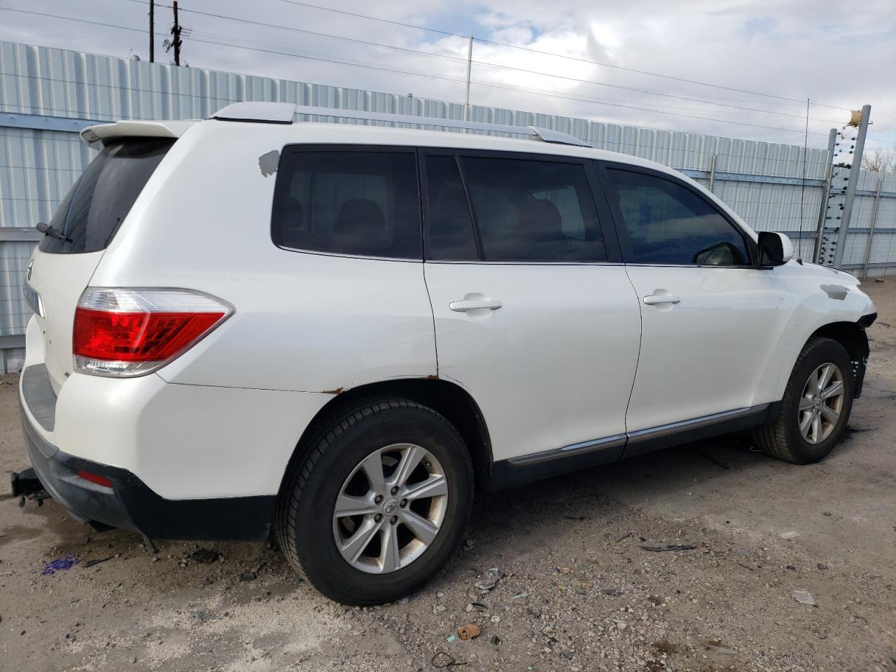 2011 TOYOTA HIGHLANDER - Фото 3