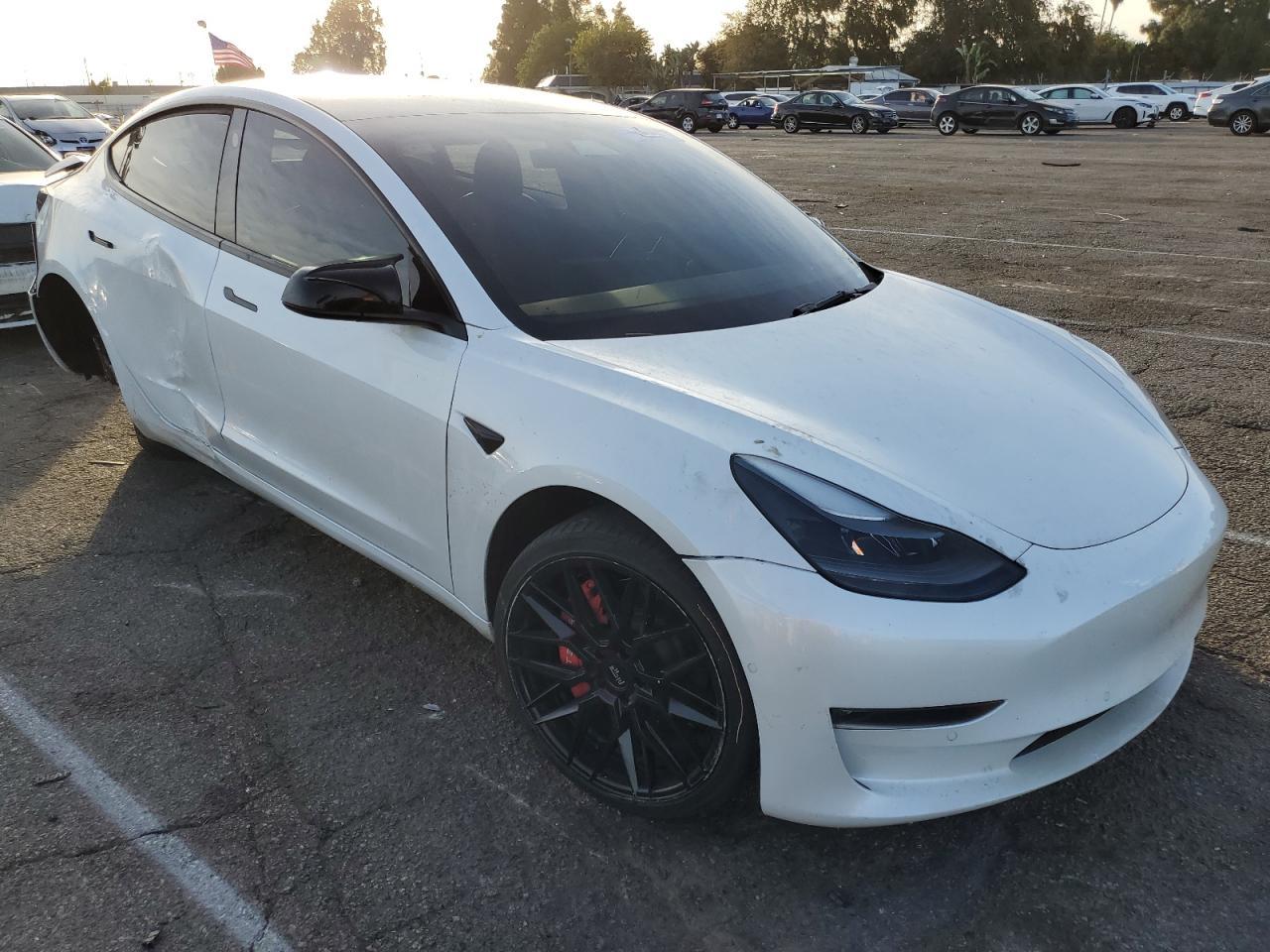 2022 TESLA MODEL 3 - Image 4
