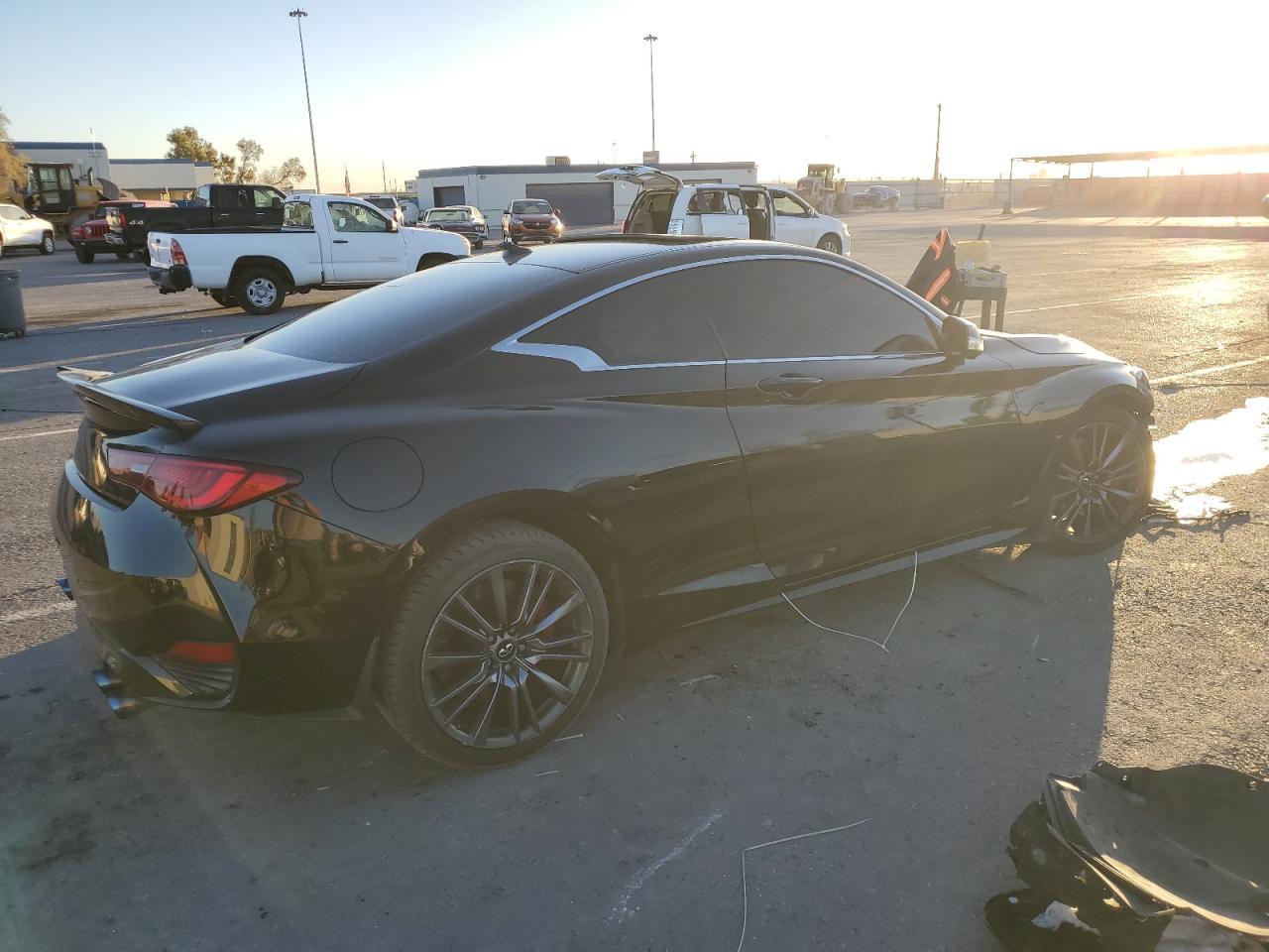 2017 INFINITI Q60 RED SP - Фото 3