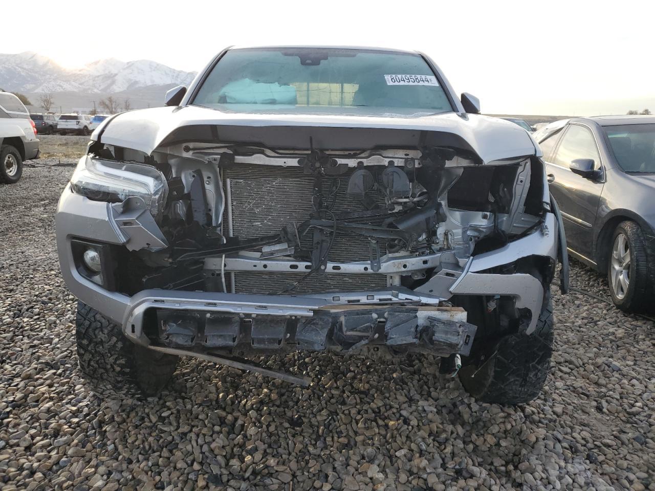 2018 TOYOTA TACOMA DOU - Image 5