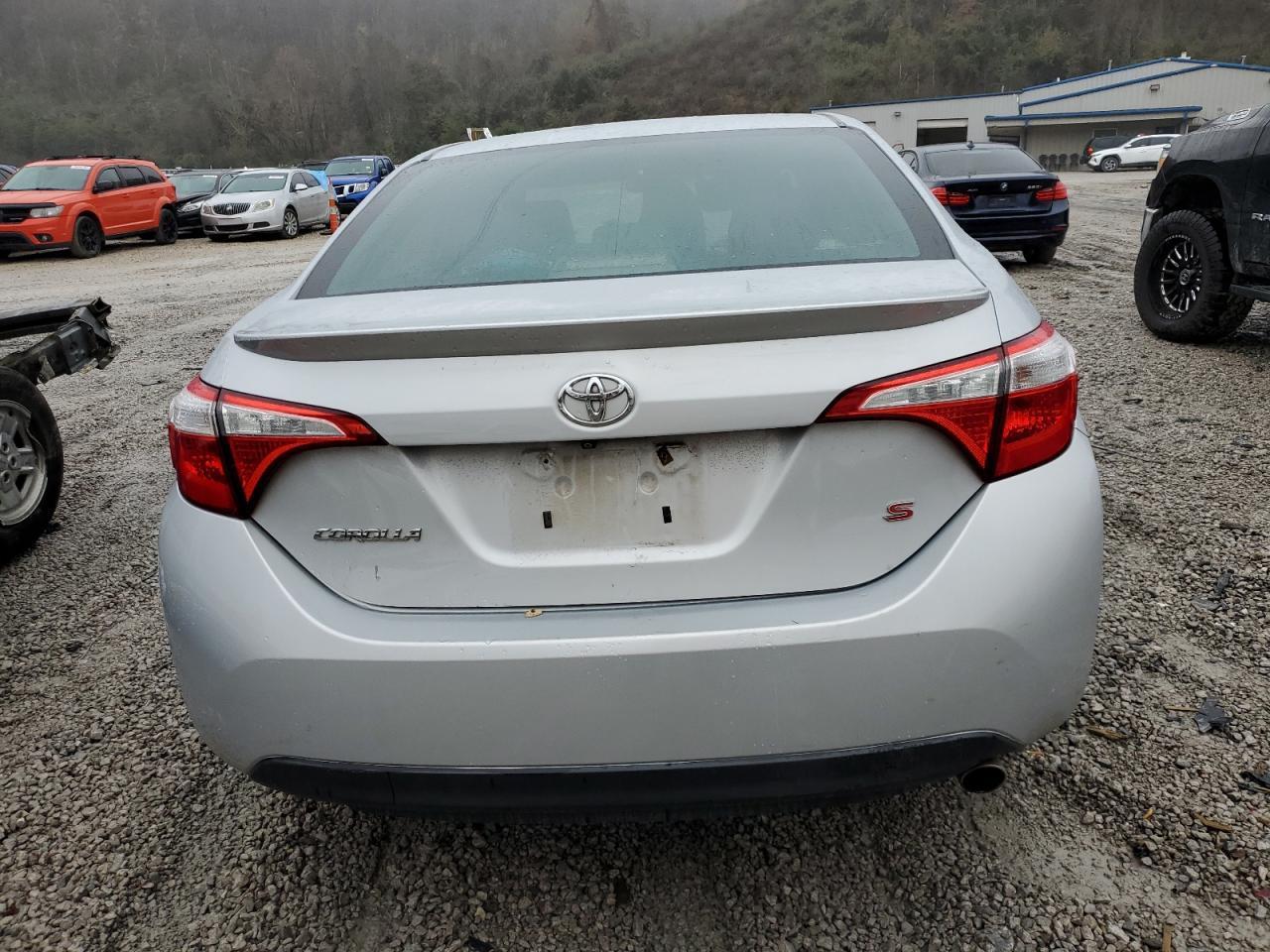 2015 TOYOTA COROLLA L - Фото 6
