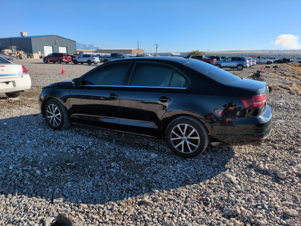 2017 VOLKSWAGEN JETTA SE - Image 2