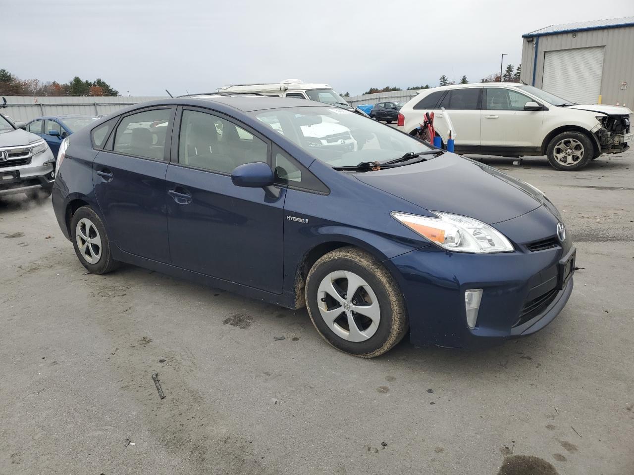 2015 TOYOTA PRIUS - Фото 4