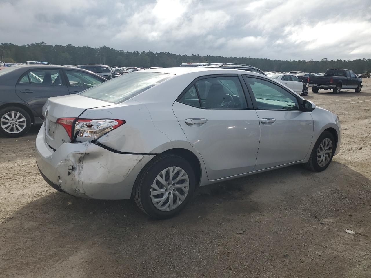 2018 TOYOTA COROLLA L - Image 3