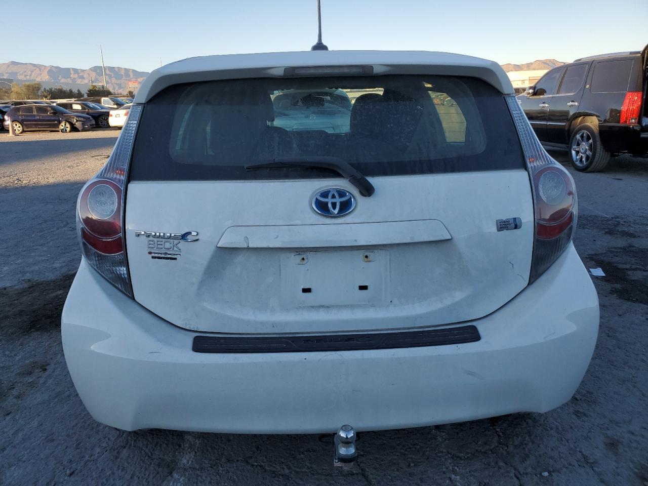 2013 TOYOTA PRIUS C - Фото 6