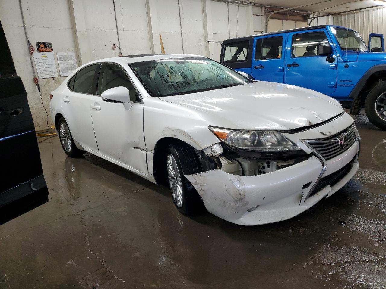 2014 LEXUS ES 350 - Image 4