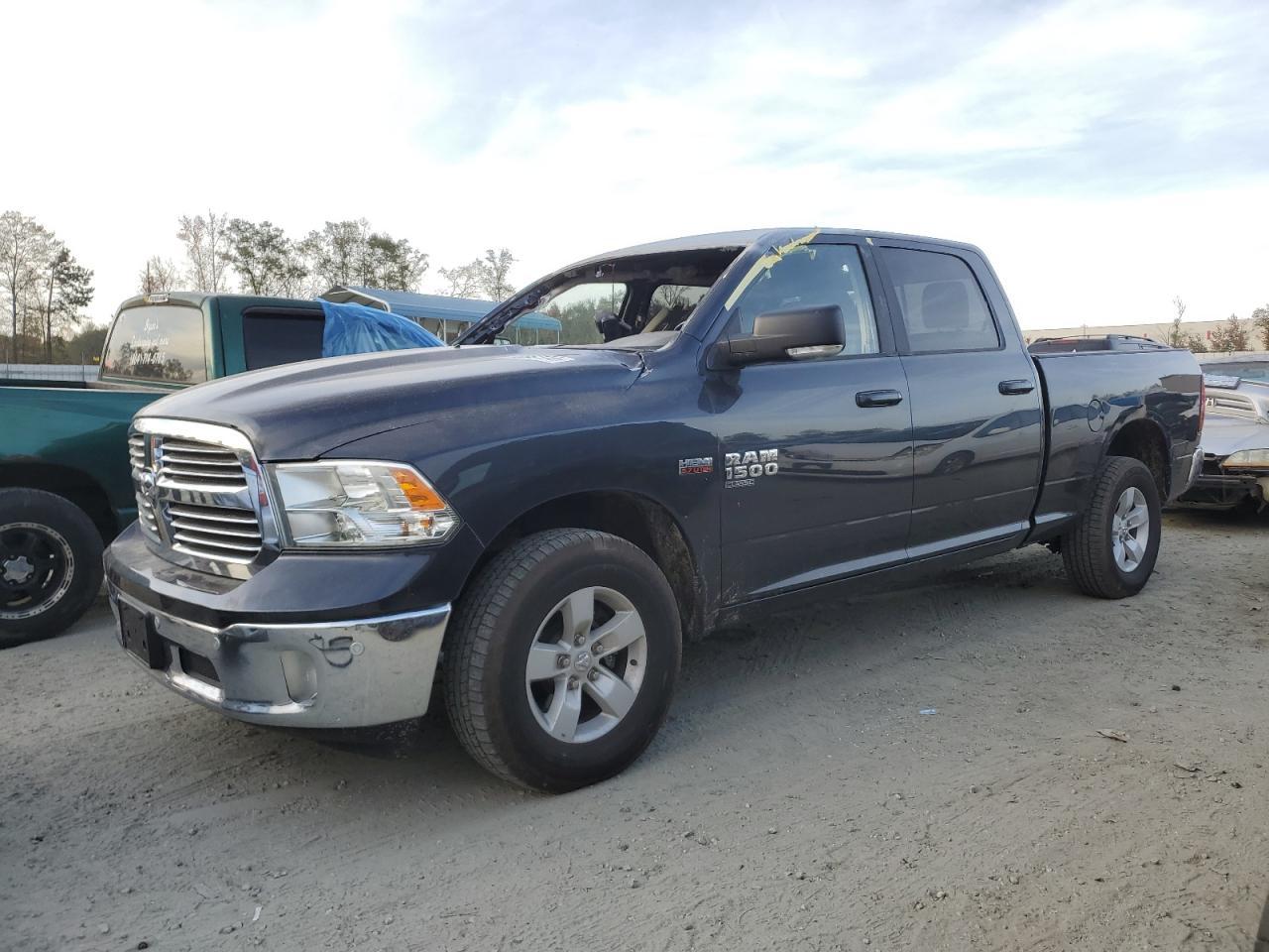2019 RAM 1500 CLASS