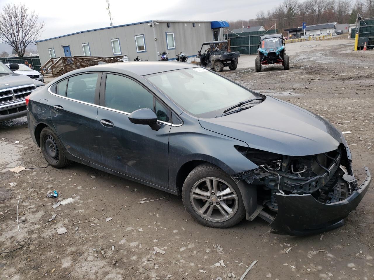 2017 CHEVROLET CRUZE LT - Image 4