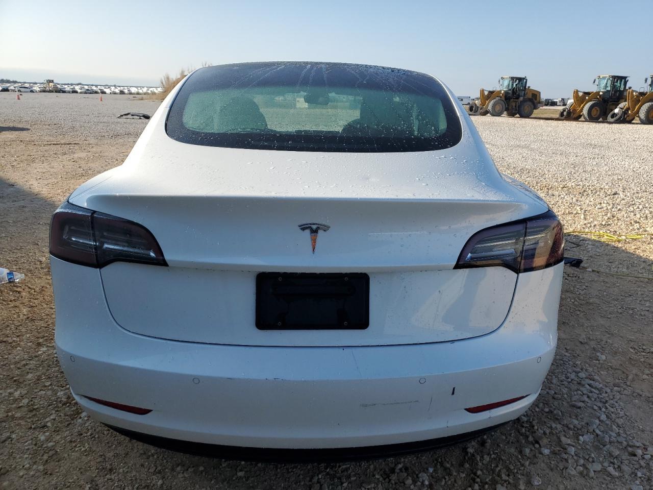 2022 TESLA MODEL 3 - Image 6