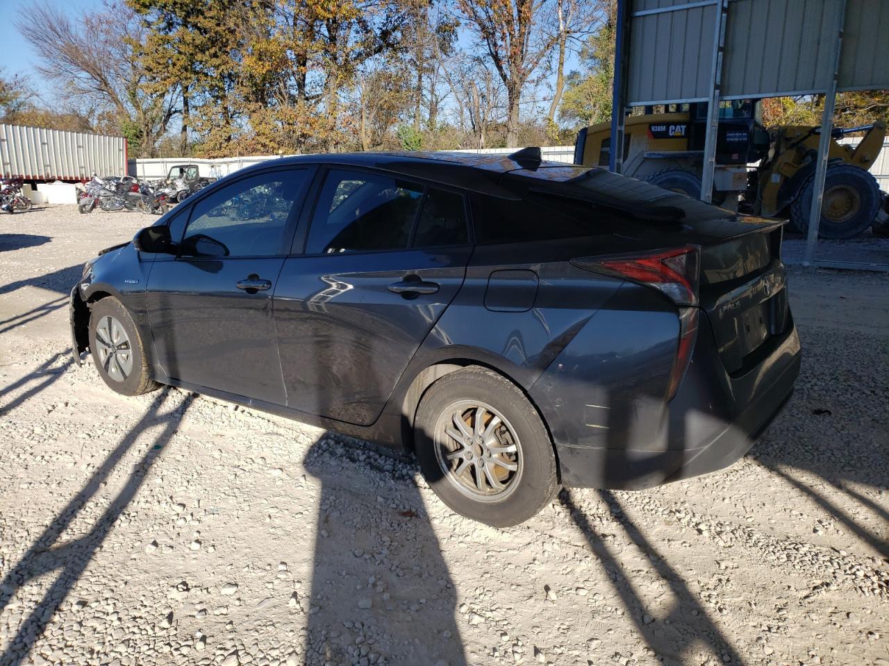 2016 TOYOTA PRIUS - Image 2