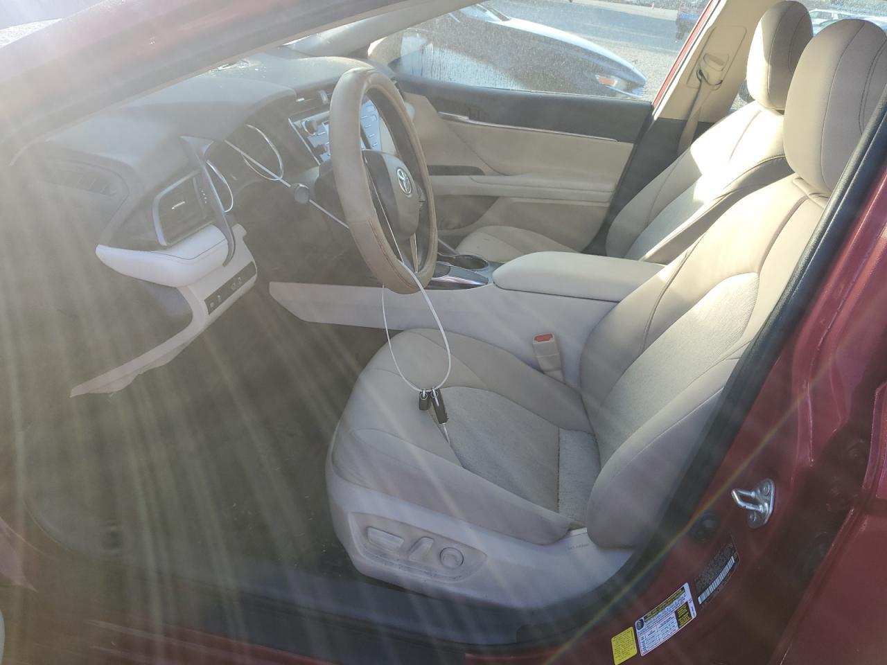 2020 TOYOTA CAMRY LE - Фото 7