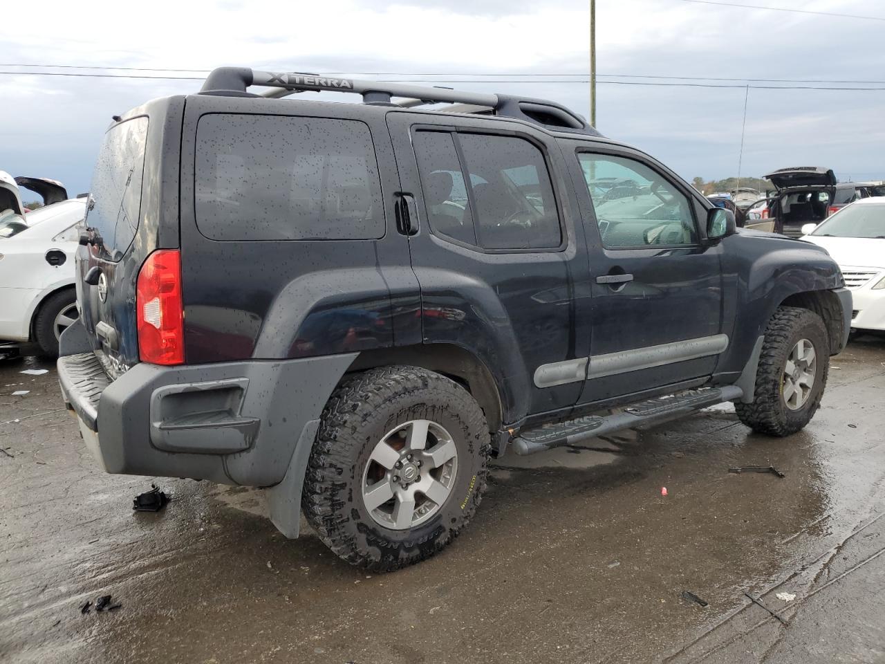 2013 NISSAN XTERRA X - Image 3