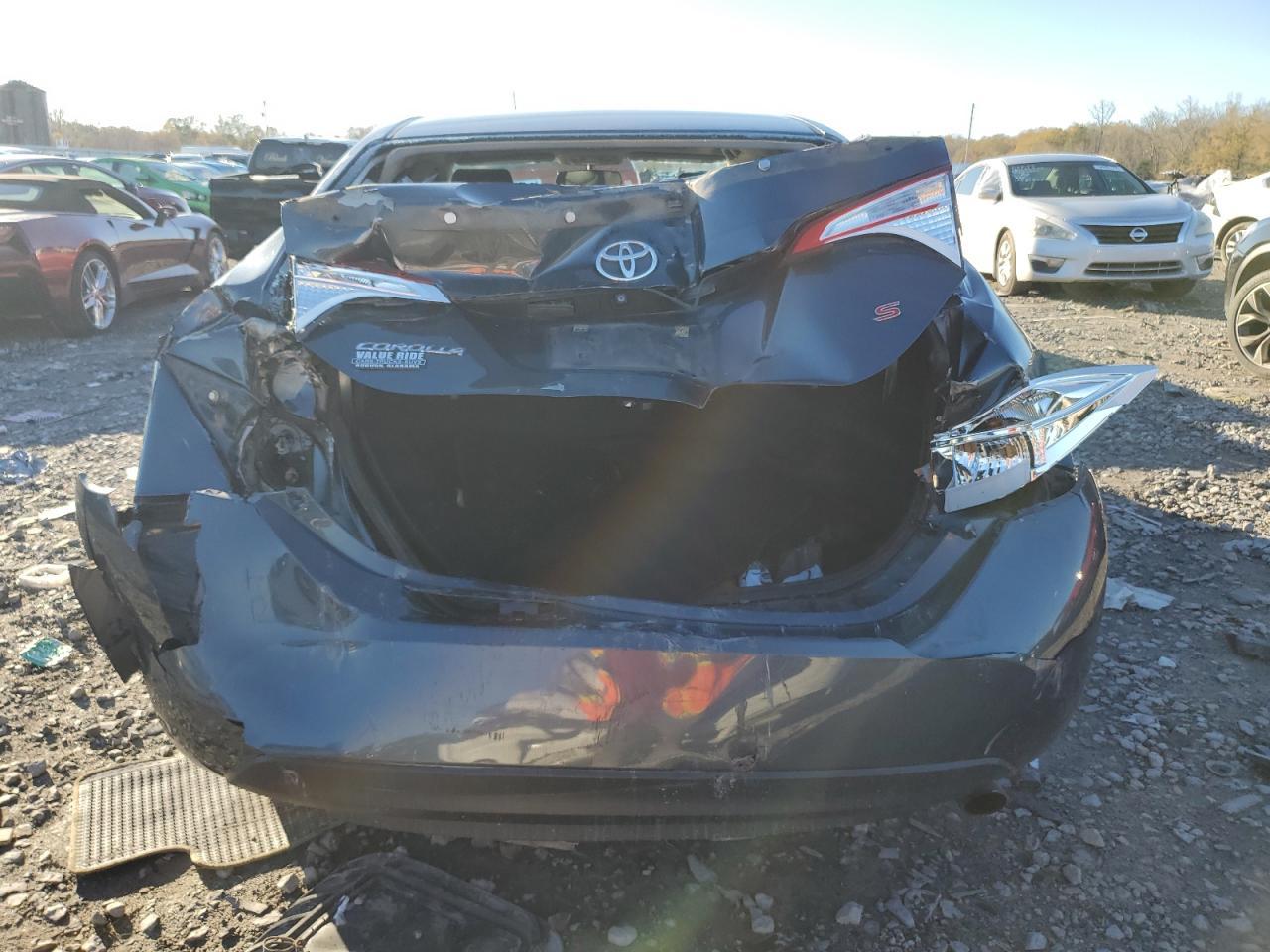 2015 TOYOTA COROLLA L - Image 6