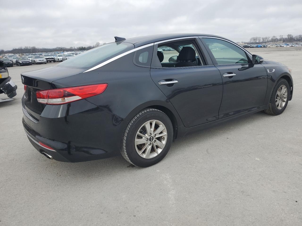 2016 KIA OPTIMA LX - Фото 3