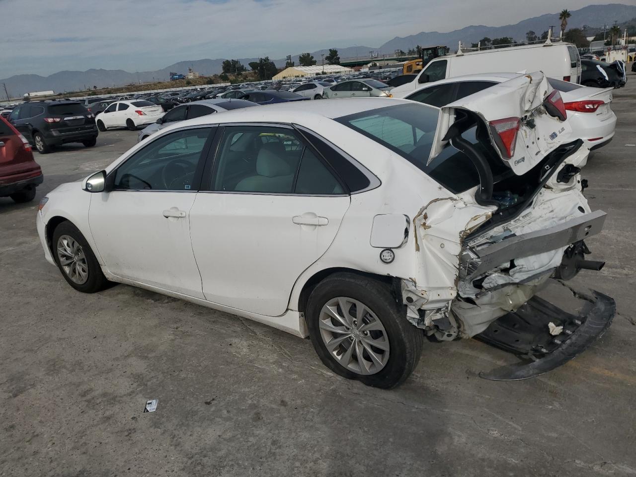2017 TOYOTA CAMRY HYBR - Image 2