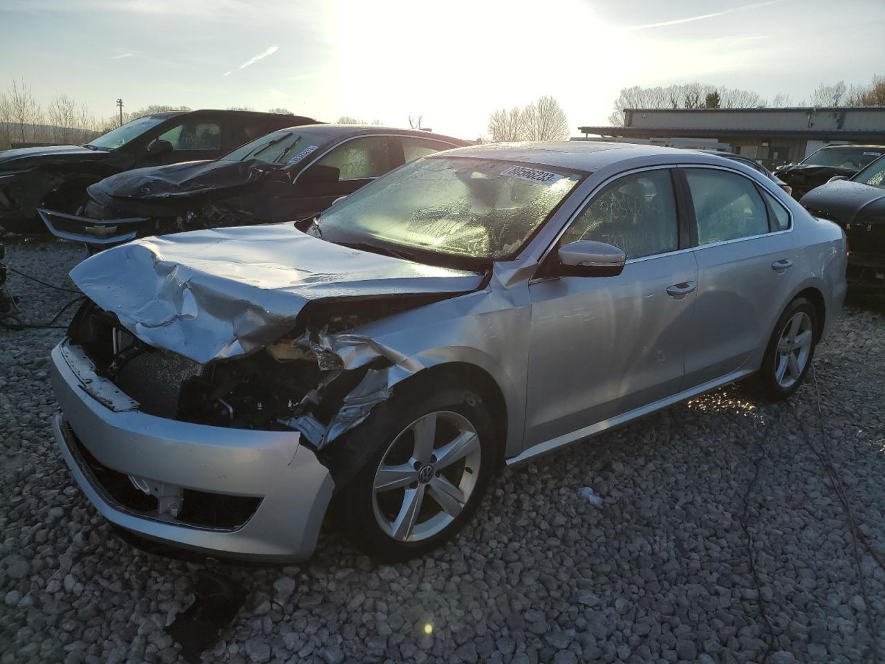 2013 VOLKSWAGEN PASSAT SE