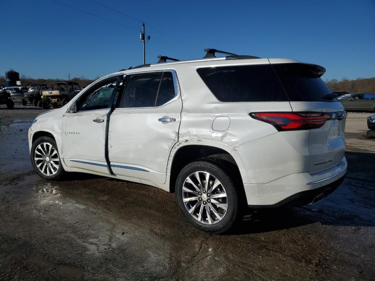 2023 CHEVROLET TRAVERSE P - Image 2
