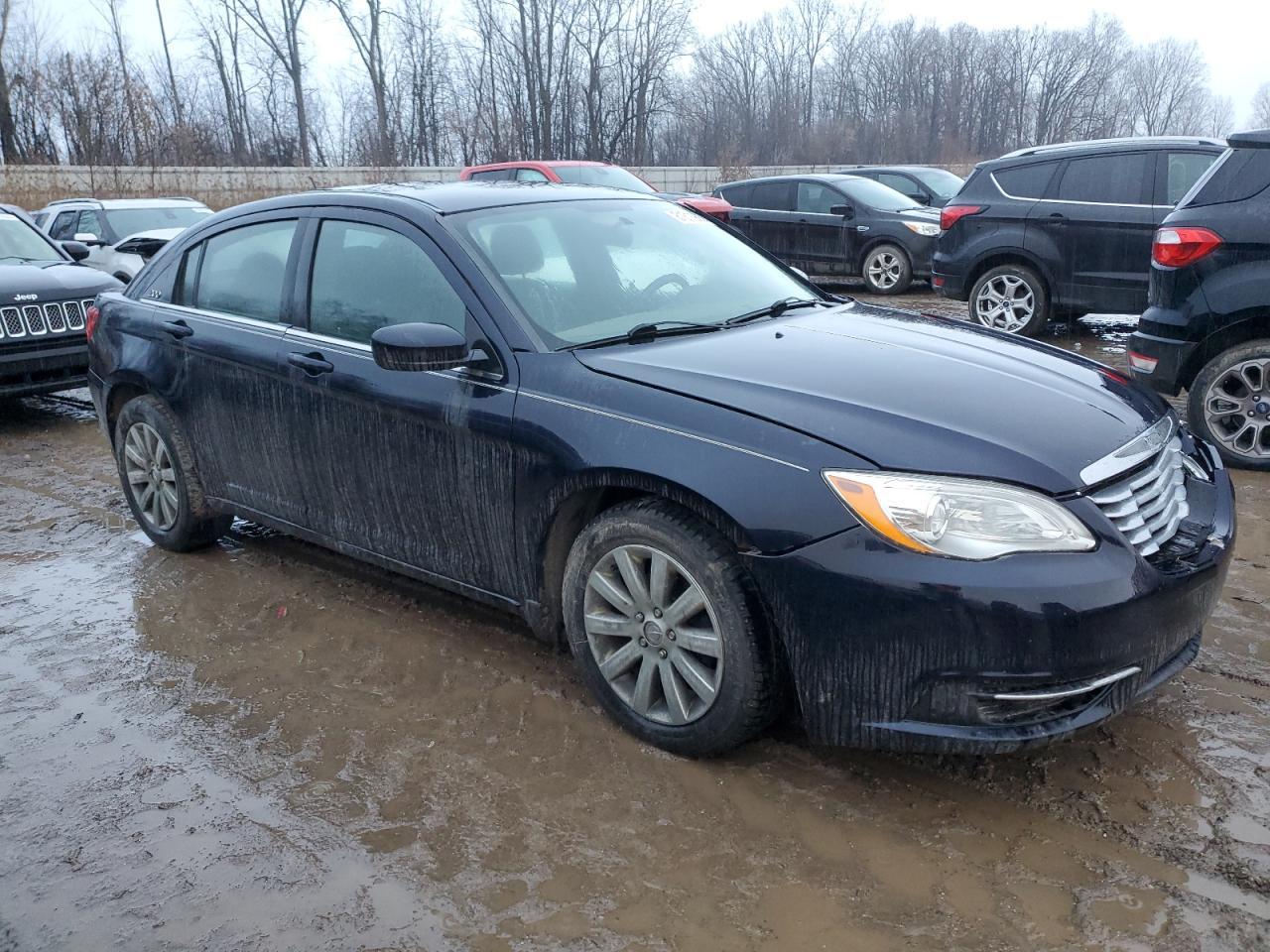 2012 CHRYSLER 200 TOURIN - Image 4